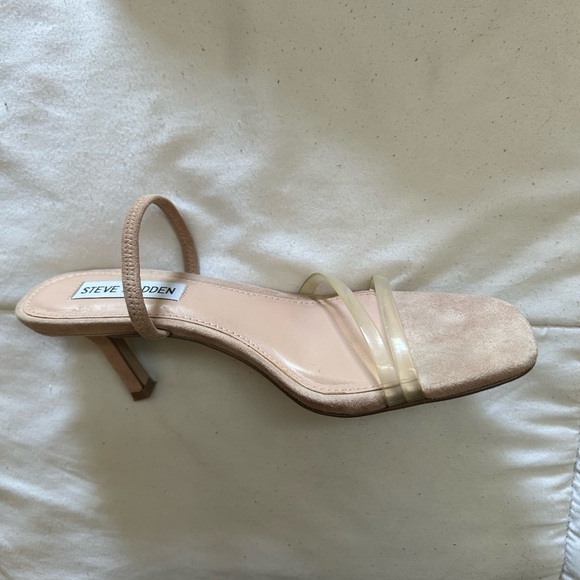 Steve Madden Tan Heels Sleek Two-Strap Design - Picture 3 of 5